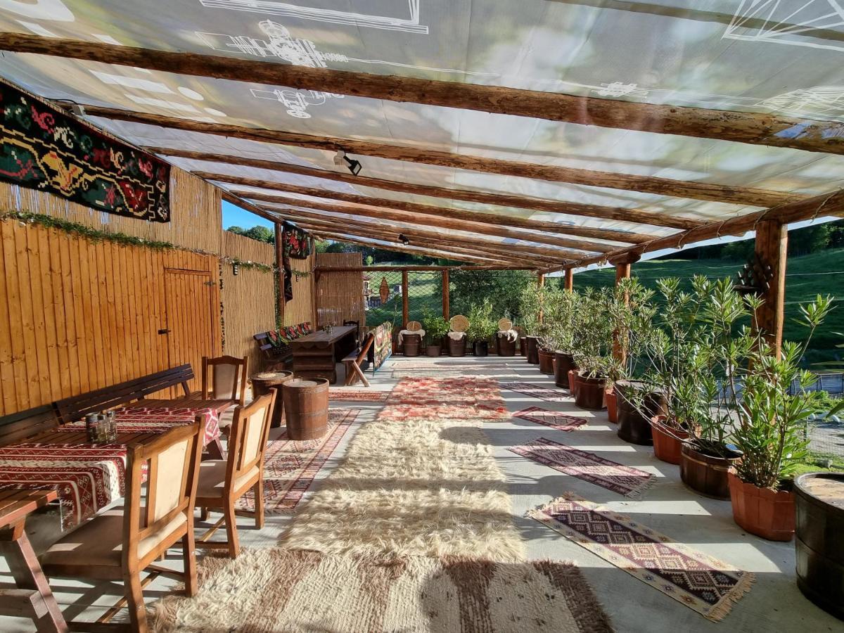 Lângă Stână Curtea de Argeş Exterior foto