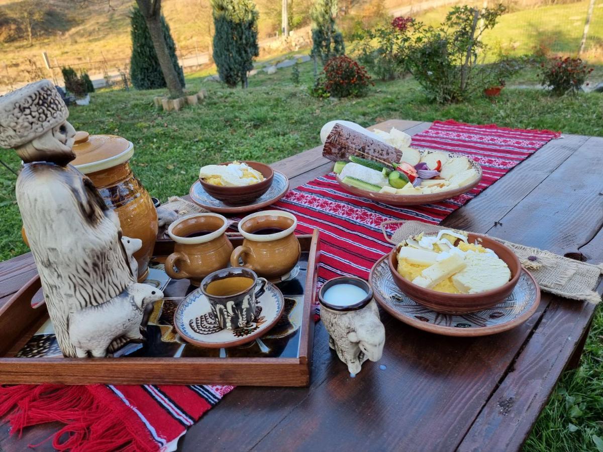 Lângă Stână Curtea de Argeş Exterior foto