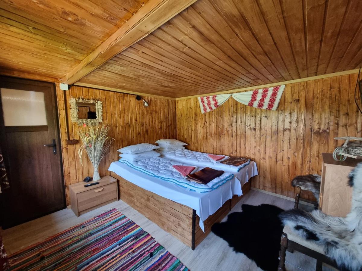Lângă Stână Curtea de Argeş Exterior foto