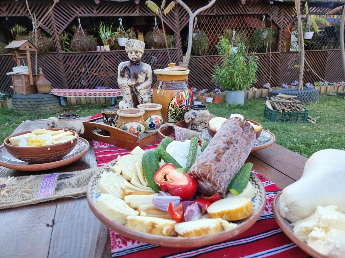 Lângă Stână Curtea de Argeş Exterior foto